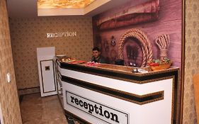 Caspian Hotel Van